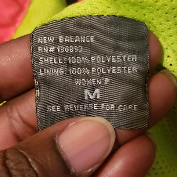 New Balance Women's Running Jacket - Picture 4 of 16